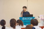 宫腹腔镜专家杨洁莅临我院开展学术指导！